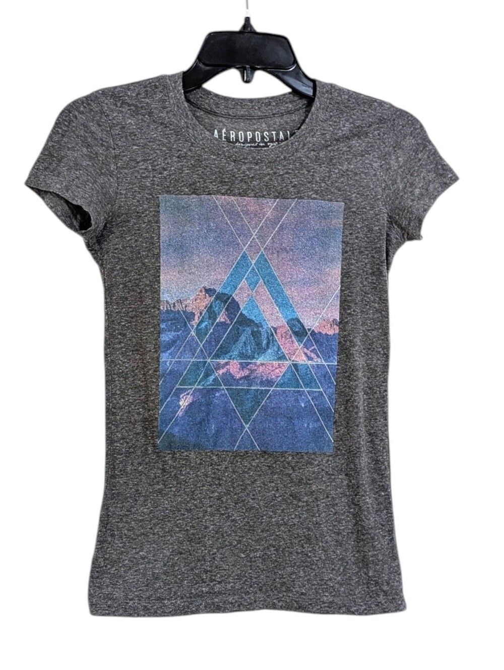 Aeropostale Grey Mountains Graphic Tee - Size XS Womens - Aero